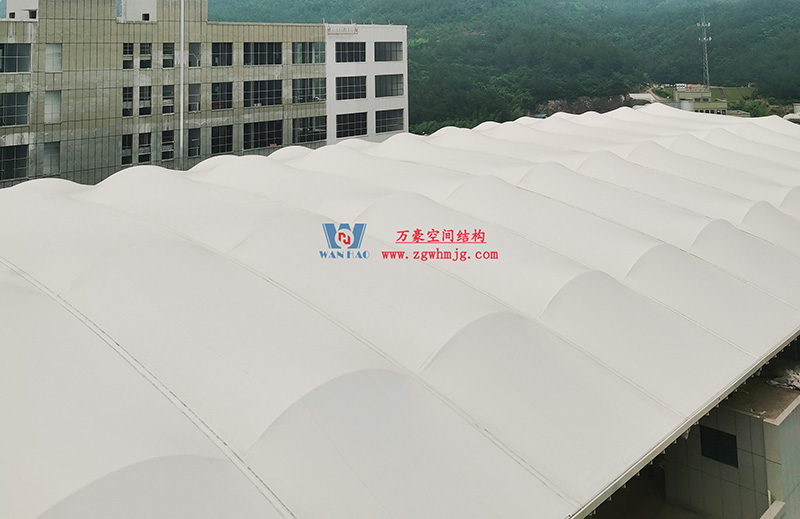 浙江真愛(ài)毯業(yè)科技有限公司廠房三屋面膜結(jié)構(gòu)工程完工大吉！
